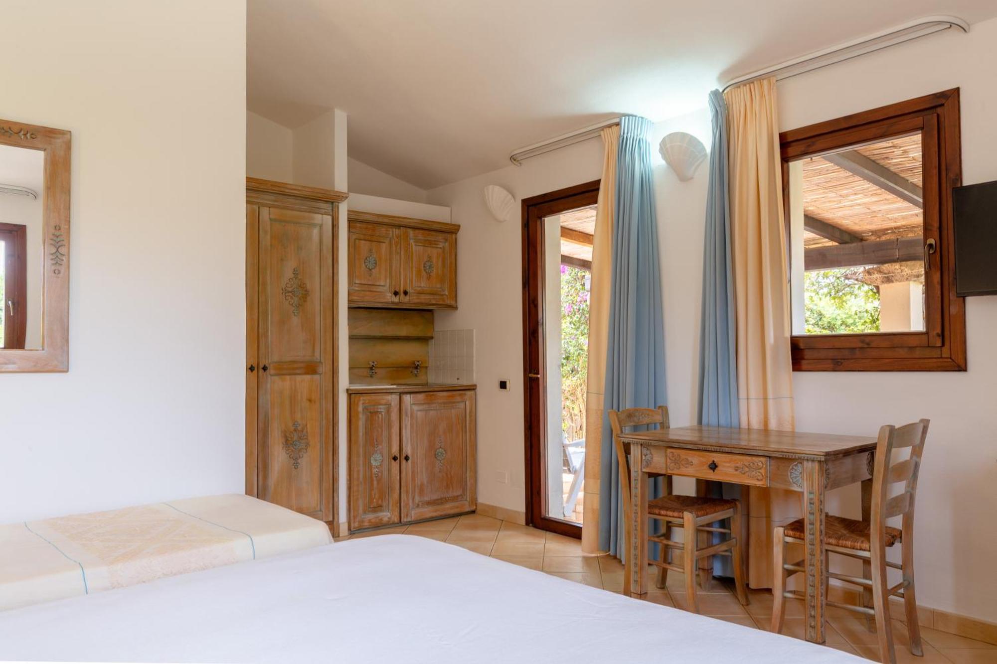 Porto Giunco Residence Вилласимиус Экстерьер фото